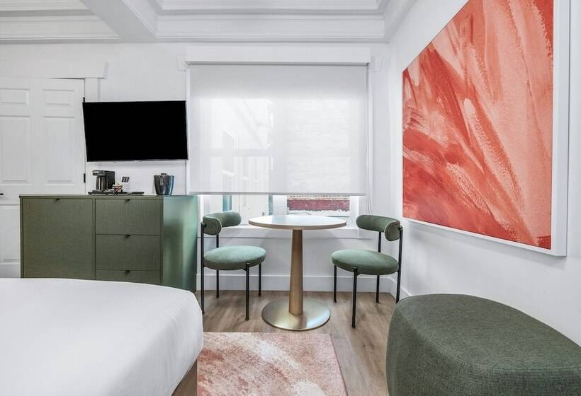 חדר דחוקס עם מיטת קינג, Nob Hill