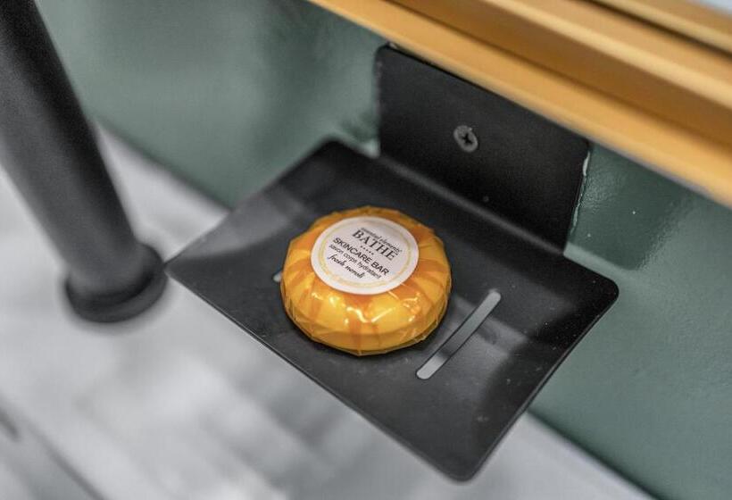 סוויטת פנטהאוז, Nob Hill