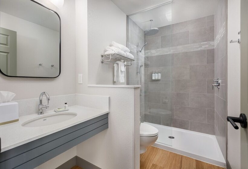 海の見えるダブルベッドスタンダードルーム, Surfland