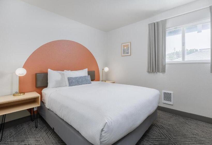 デラックススイート, Surfland