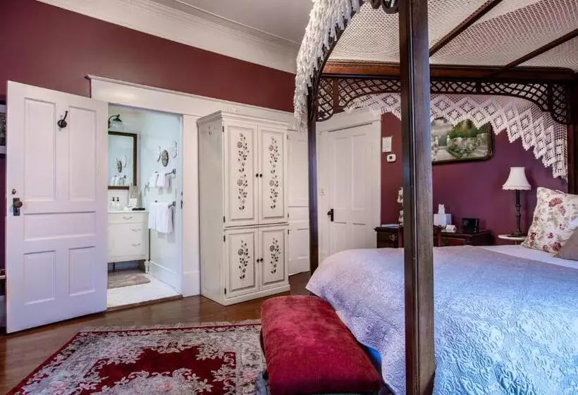 スタンダードルーム, The Oaks Victorian Inn