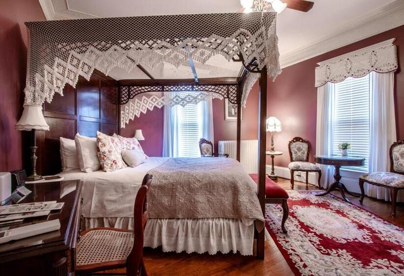 Номер Стандарт, The Oaks Victorian Inn