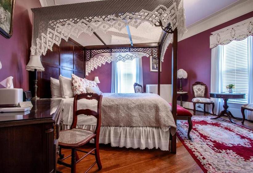 Номер Стандарт, The Oaks Victorian Inn