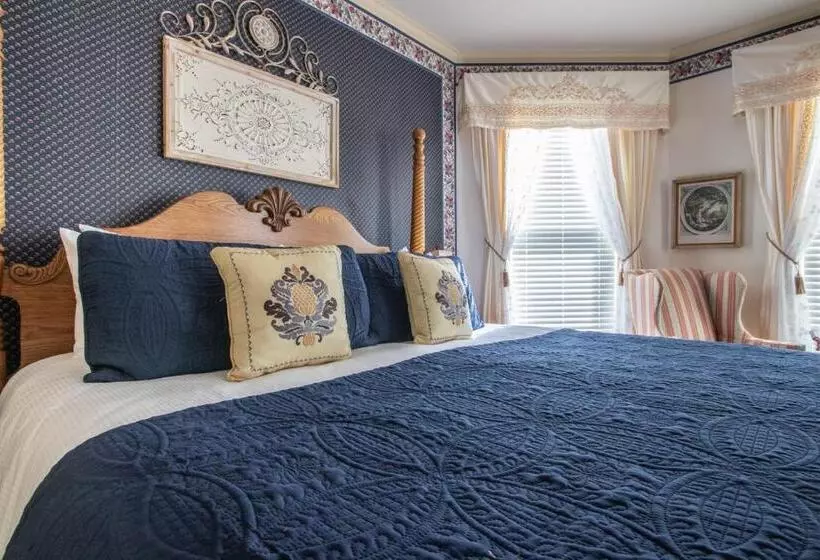 デラックスジュニアスイート, The Oaks Victorian Inn