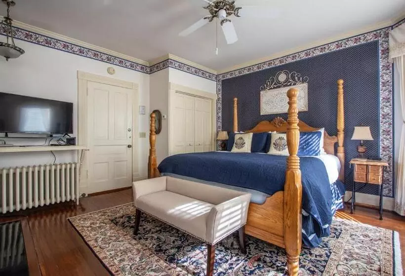 デラックスジュニアスイート, The Oaks Victorian Inn
