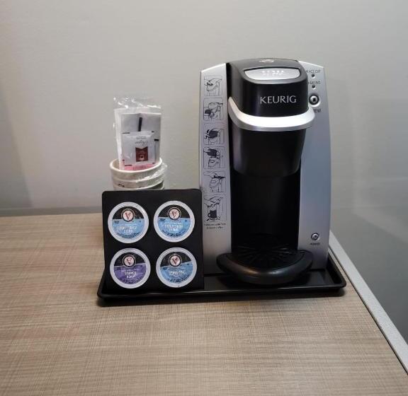 غرفة قياسية سرير كينج, Olde Tavern Motel And Inn   Cape Cod