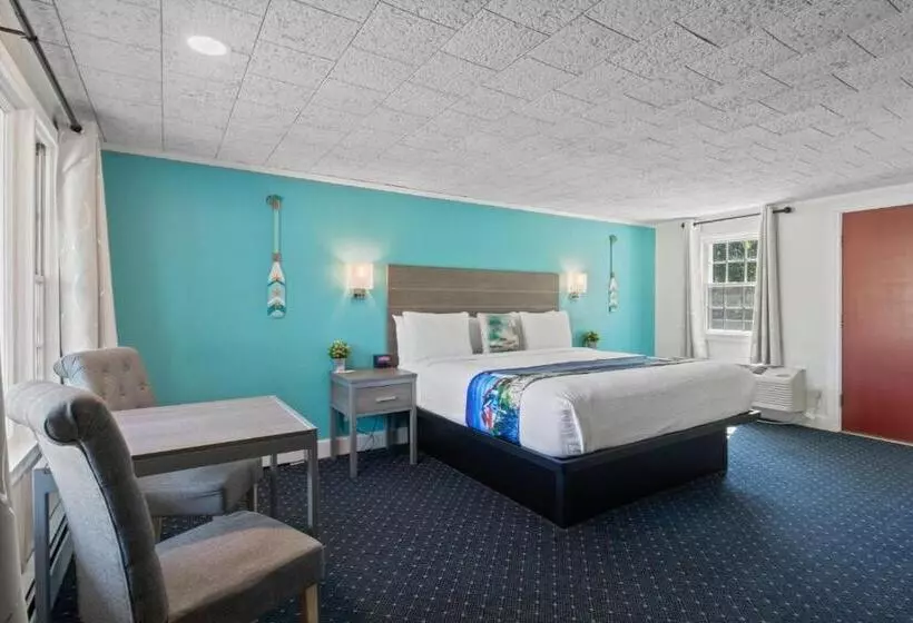 キングサイズベッドのスタンダードルーム, Olde Tavern Motel And Inn   Cape Cod