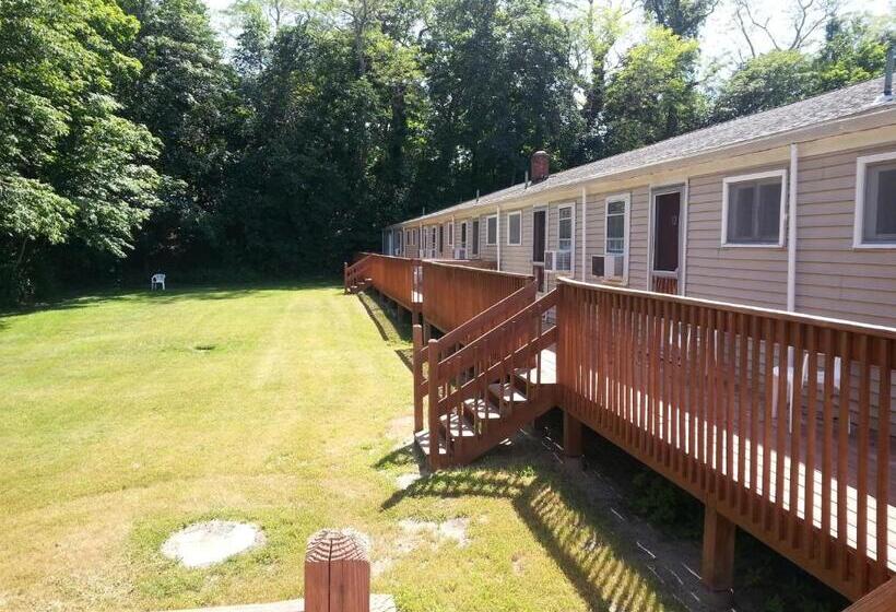 غرفة قياسية سرير ملكى, Olde Tavern Motel And Inn   Cape Cod