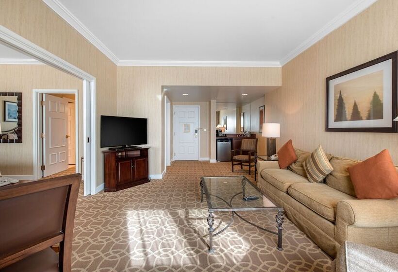 جناح سرير كينج, Omni Interlocken