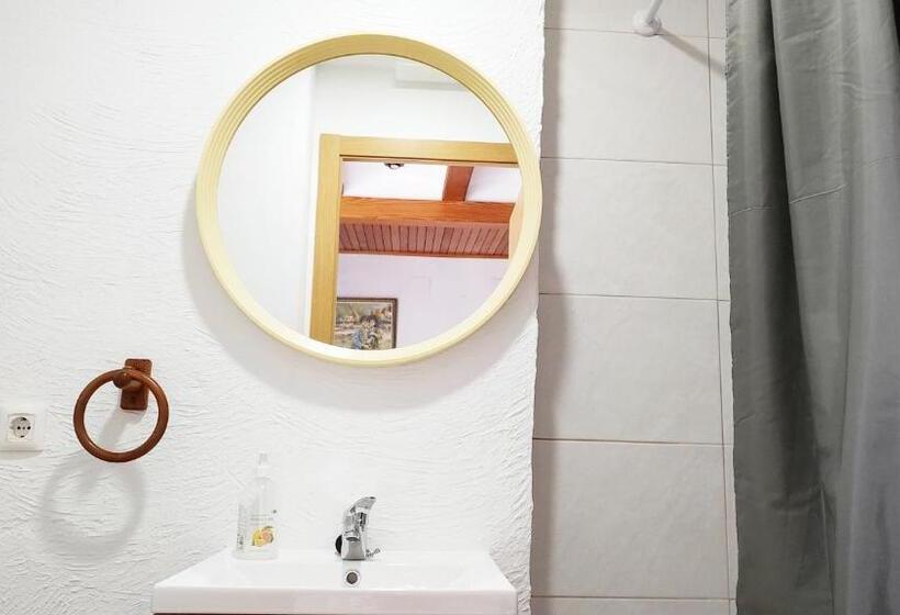 اتاق استاندارد با تراس, Golden Tower Pensión Auto Check In