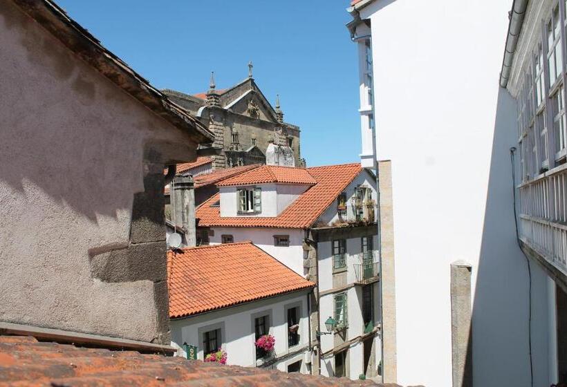 标准三人间, Pensión Con Encanto San Martiño Pinario