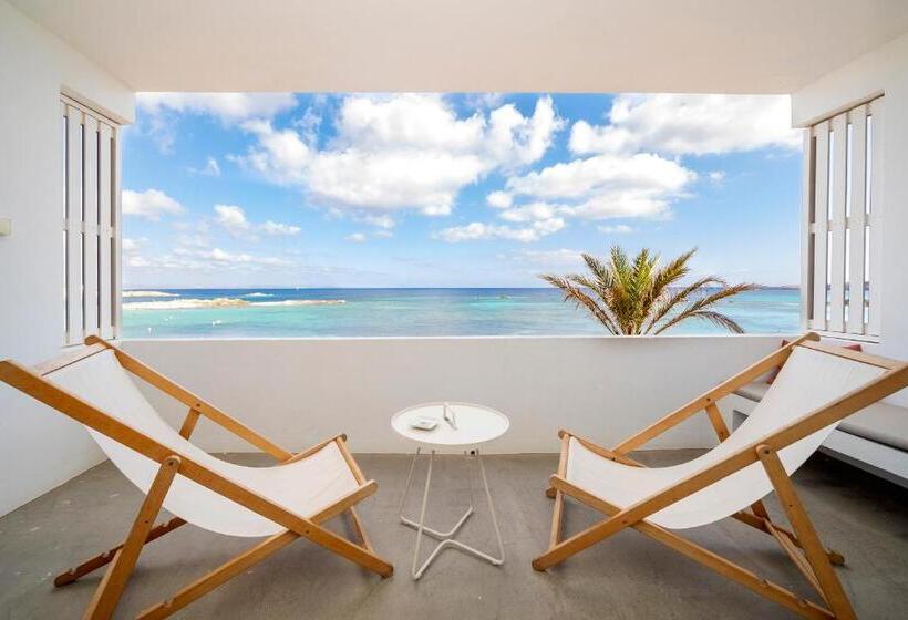 带有一个卧室和海景的高级公寓, Apartamentos Roca Plana