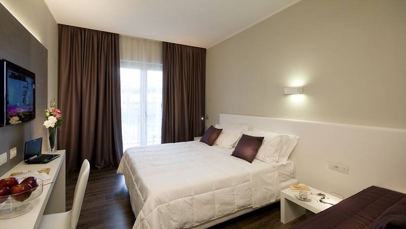 اتاق لوکس با چشمانداز شهر, Apause Inn