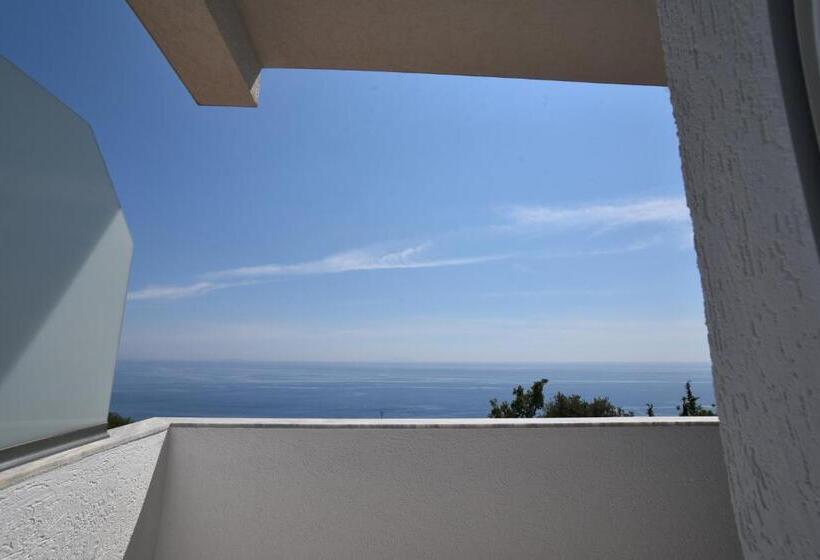 اتاق استاندارد با چشمانداز دریا, Dima Vista