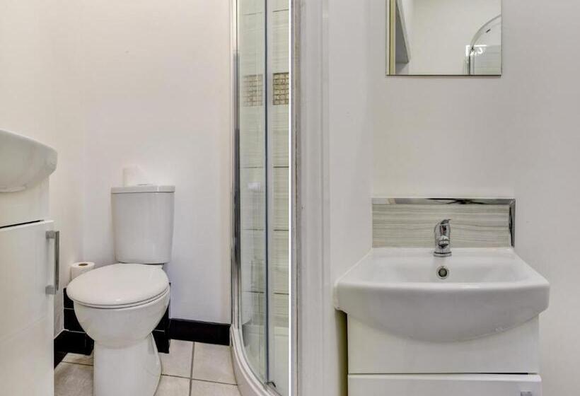 חדר סטנדרט יחיד, Empire