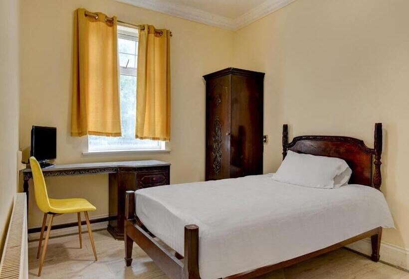 חדר סטנדרט יחיד, Empire