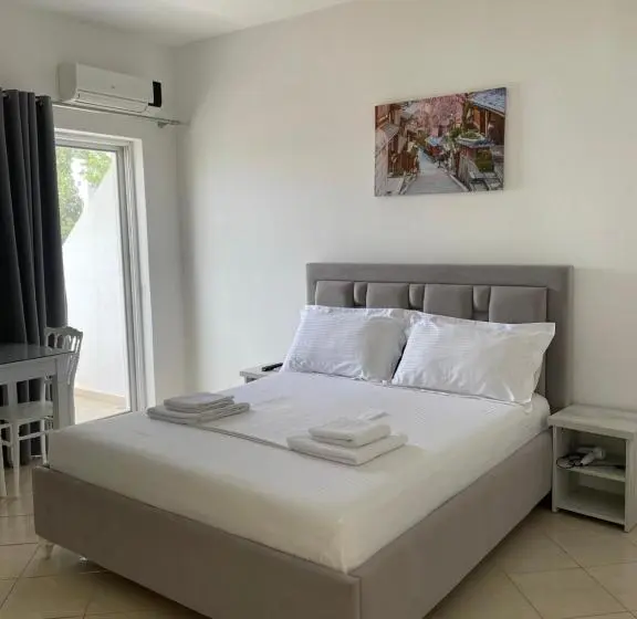 اتاق استاندارد با بالکن, Joni Apartments