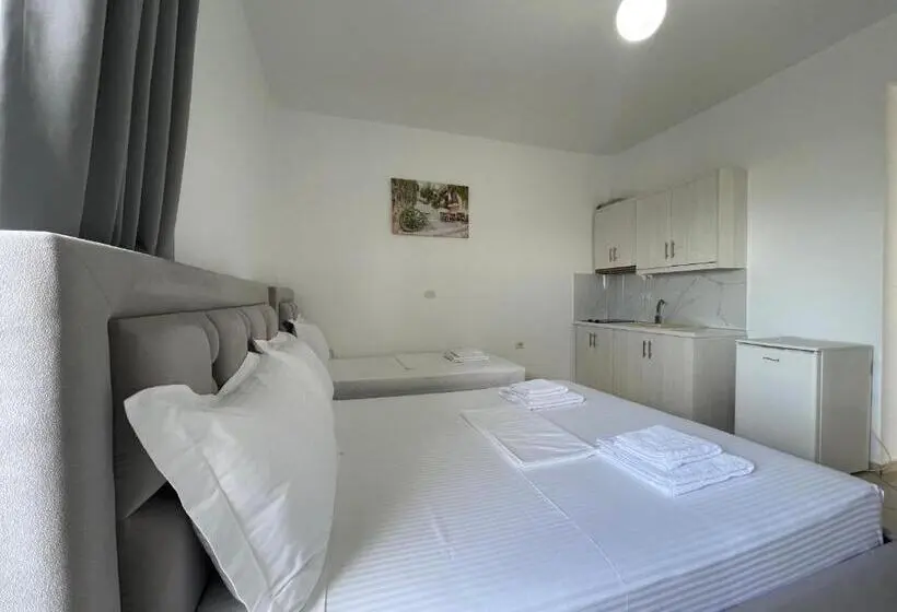 Triple Room Sea View, Joni Apartments
