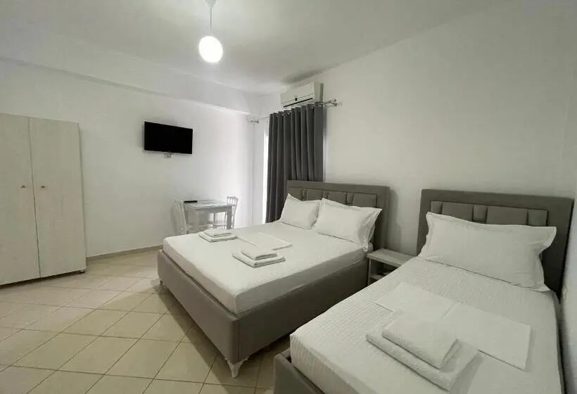 Triple Room Sea View, Joni Apartments