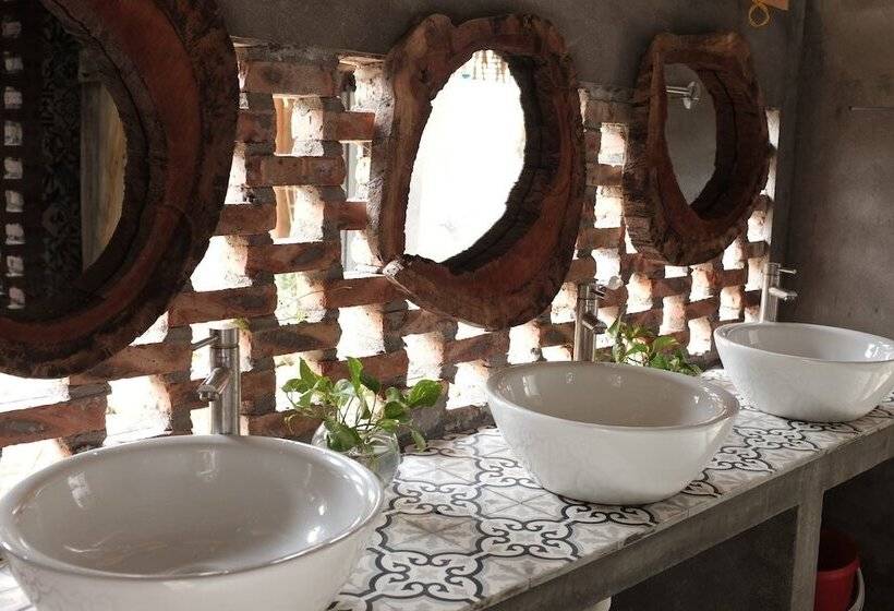 اتاق استاندارد چهار تخته, Opal House