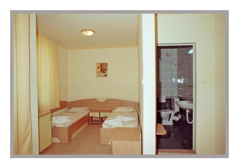 Номер Стандарт с Балконом, Apart