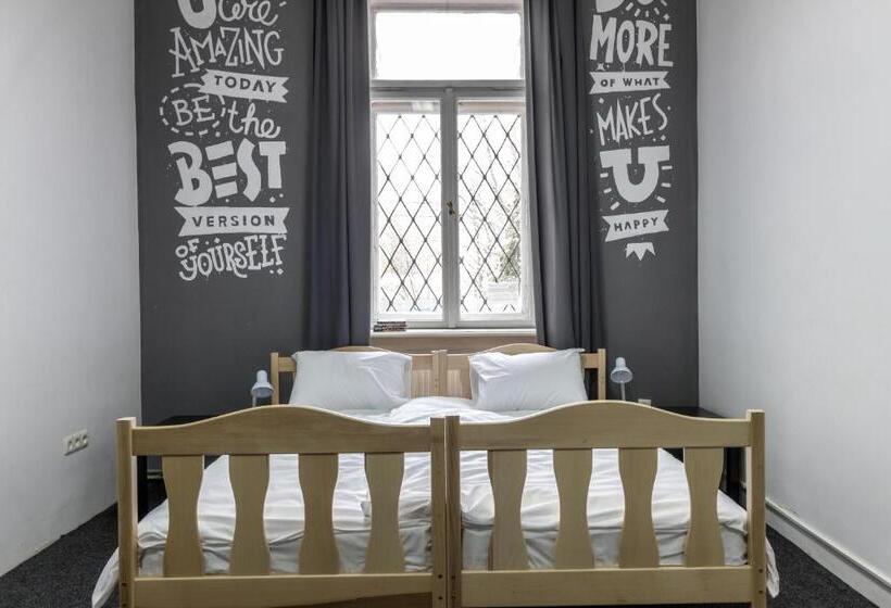 غرفة قياسية, Best Time