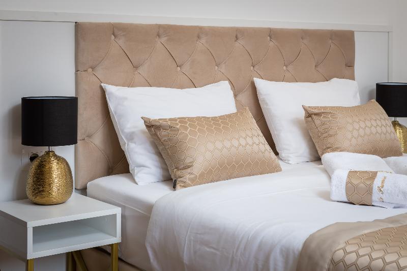 اتاق سوپریور, Le Premier Luxury Rooms