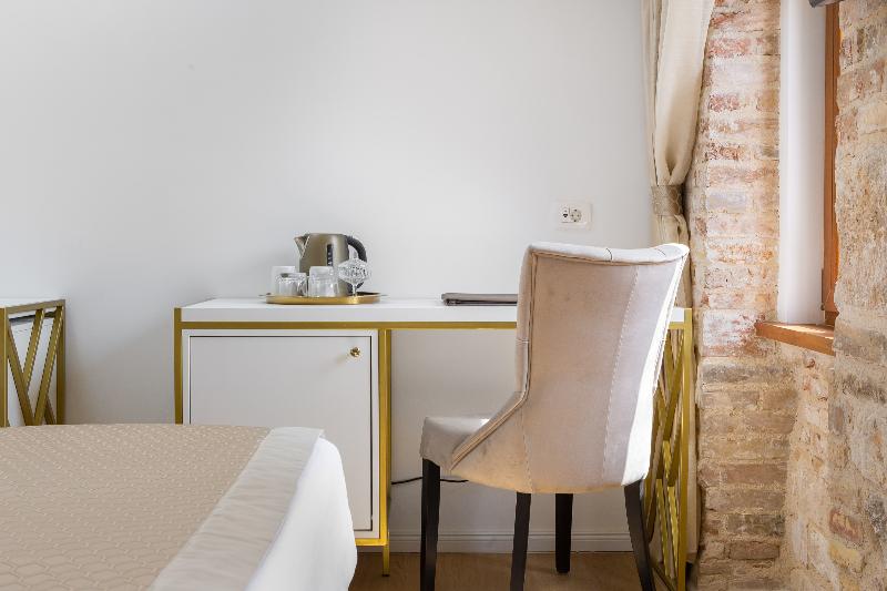 高级大房间, Le Premier Luxury Rooms