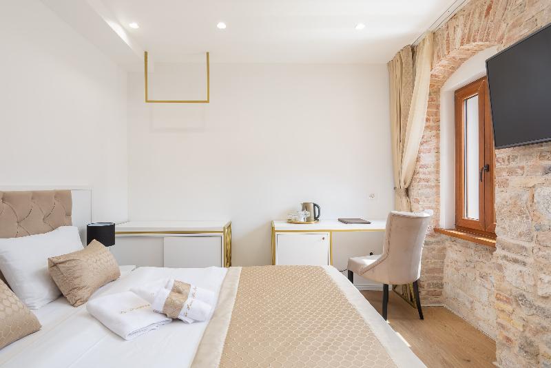 高级大房间, Le Premier Luxury Rooms