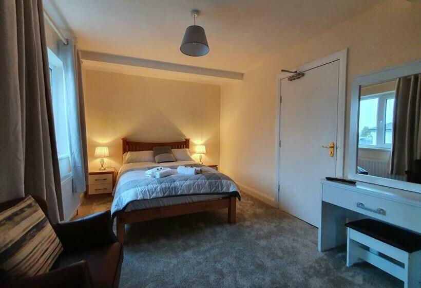 غرفة قياسية, The Bowers Bar & Restaurant