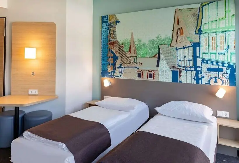 スタンダードトリプルルーム, B&b Hotel Marburg