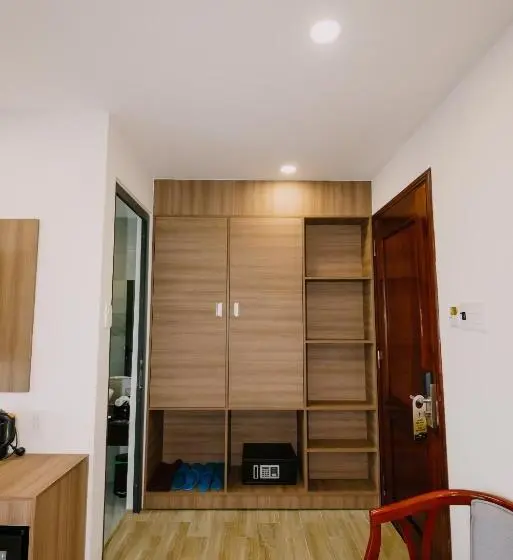 اتاق استاندارد چهارنفره با بالکن, Royal Palms