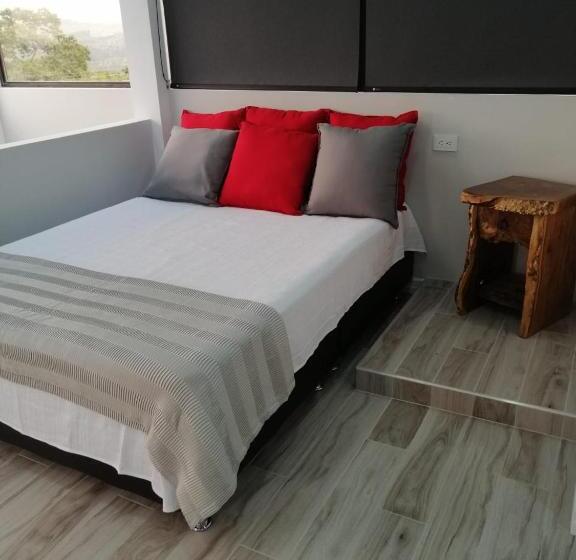 듀플렉스 스위트, Alicia Hostal Filandia