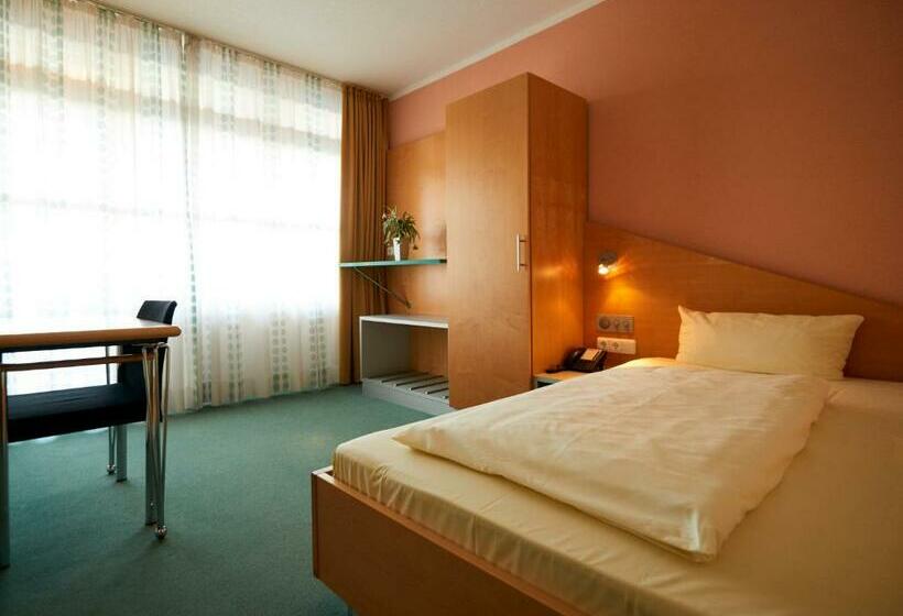 غرفة قياسية فردية, Sportschule Oberhaching