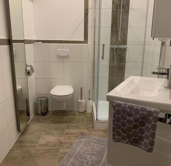 豪华房间, Gate 13 Aurich Innenstadt