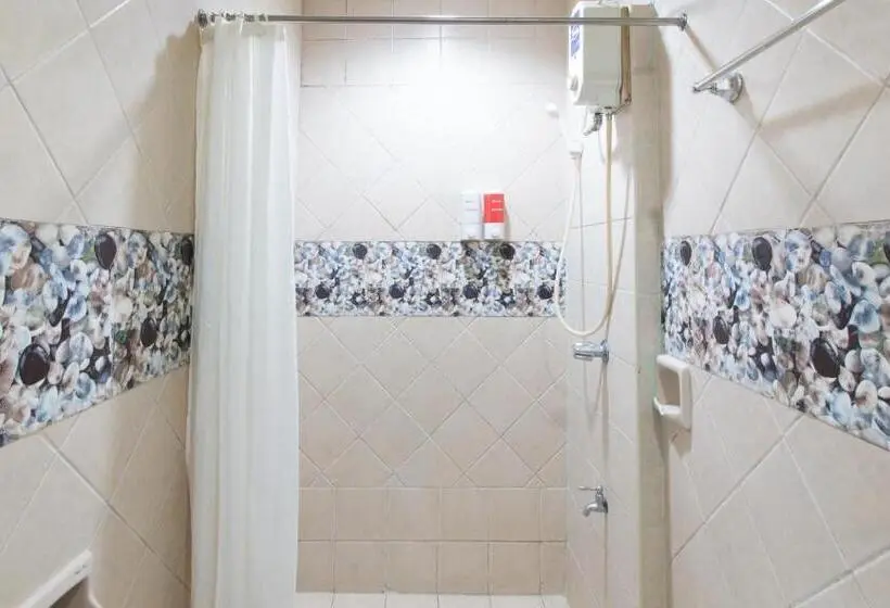 اتاق خانوادگی, Reddoorz At Teofila Lodge