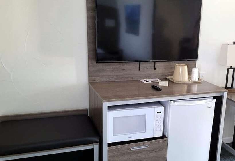 Номер Стандарт 2 Двуспальные Кровати, Americas Best Value Inn Polson