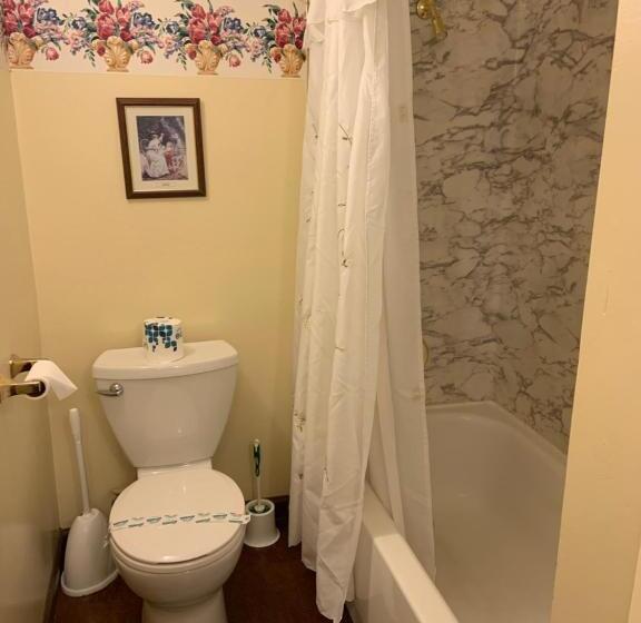 إستوديو قياسى, The Palace