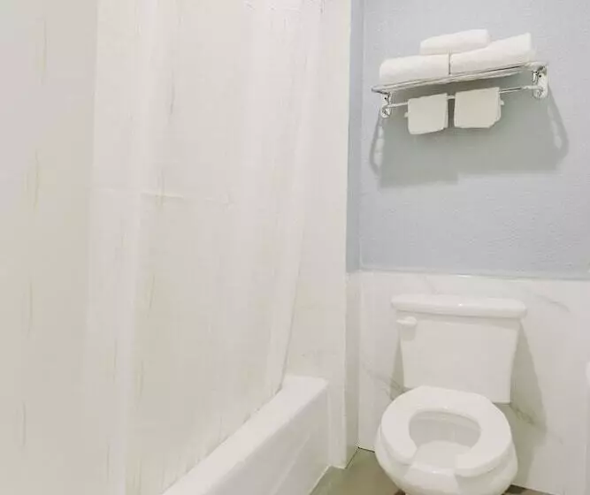 ２ダブルベッドのスタンダードルーム, Scottish Inn & Suites   Kemah Boardwalk
