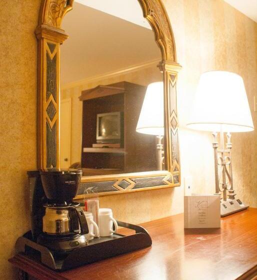 اتاق استاندارد, Place D Armes