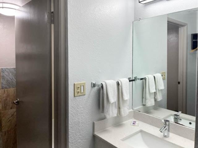 غرفة قياسية, Motel 6 Pecos Tx