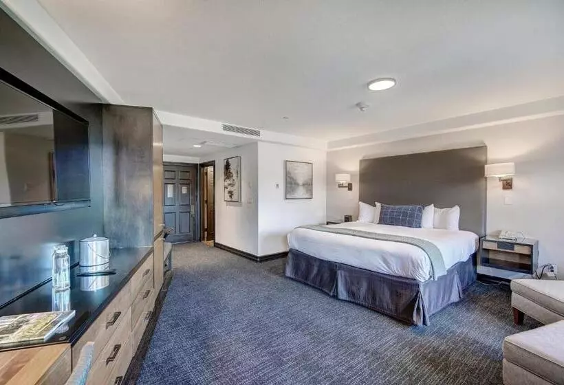 اتاق لوکس با تخت بزرگ, The Pines Lodge, A Rockresort