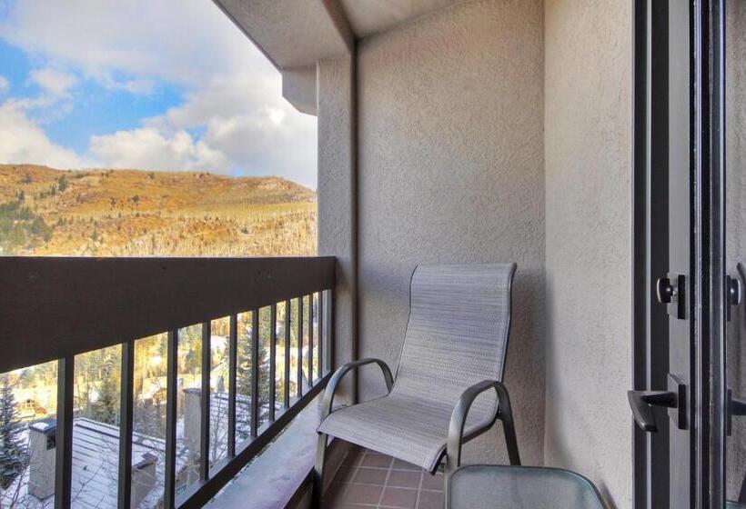 اتاق لوکس با تخت بزرگ, The Pines Lodge, A Rockresort