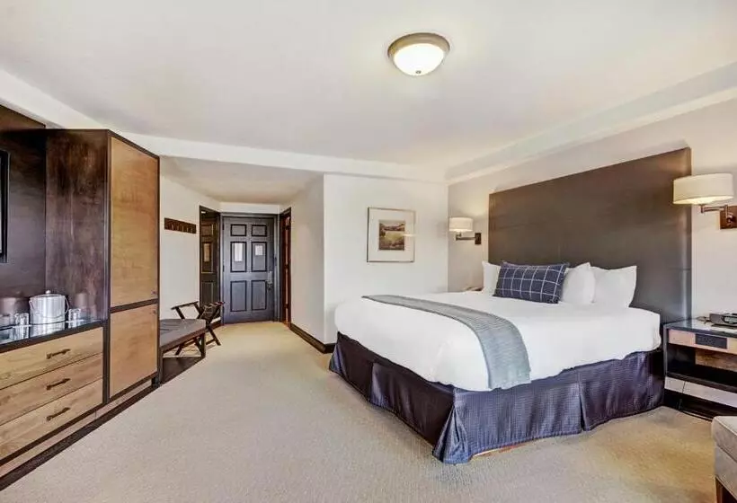 اتاق لوکس با تخت بزرگ, The Pines Lodge, A Rockresort