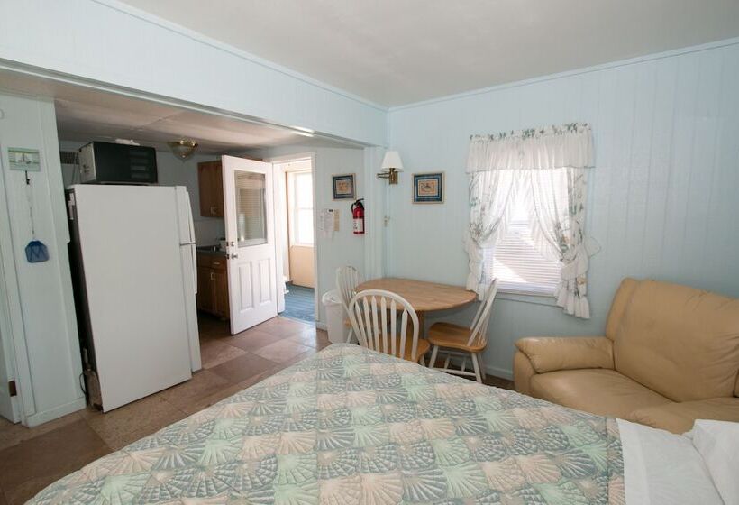 Студио Базик, Outer Banks Motel