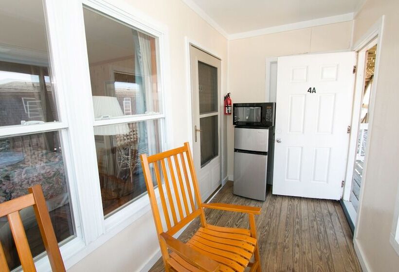 غرفه قياسيه سريرين مزدوجين, Outer Banks Motel
