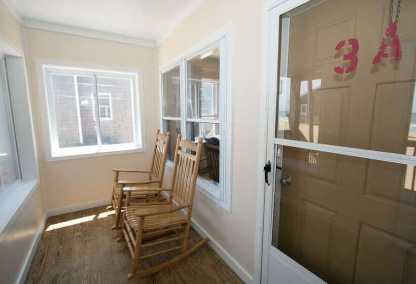 غرفه قياسيه سريرين مزدوجين, Outer Banks Motel