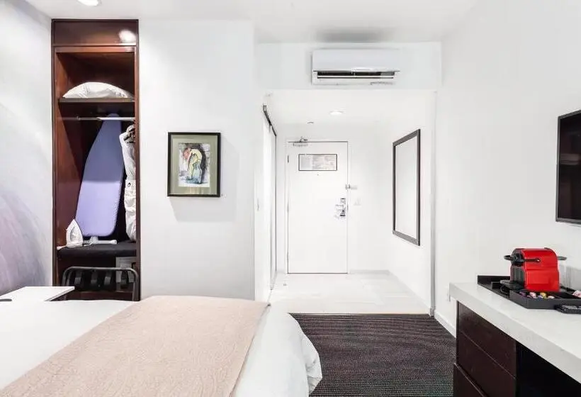 اتاق لوکس با تخت بزرگ, The O Hotel, Trademark Collection By Wyndham