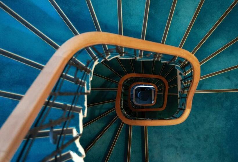 Pokój Standard, Nan