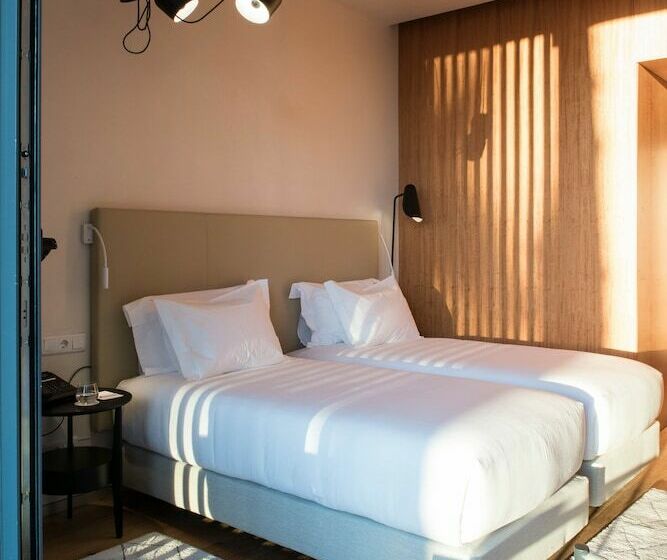 חדר סטנדרט נוף לבריכה, Aroeira Lisbon Hotel   Sea & Golf